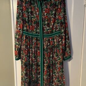 NWT Brooks Brothers size 8 Floral Long Sleeve Dress with Green Accents